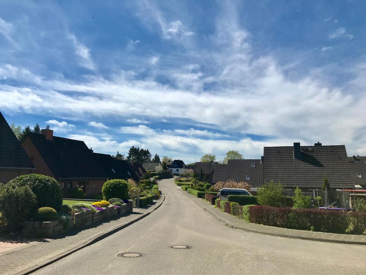 Mal Steinbock _ Ferienwohnung Anni Malente Exteriör bild